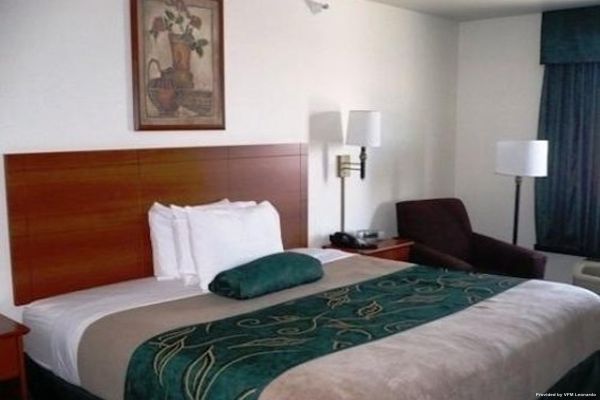 OAK TREE INN ALPINE (Alpine)